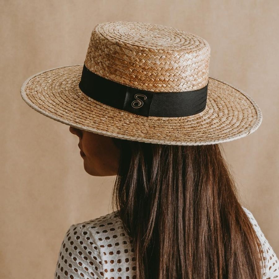 summer hat straw woman